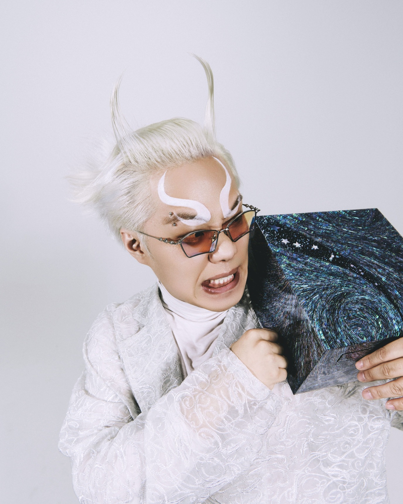 Gallery image 2-null